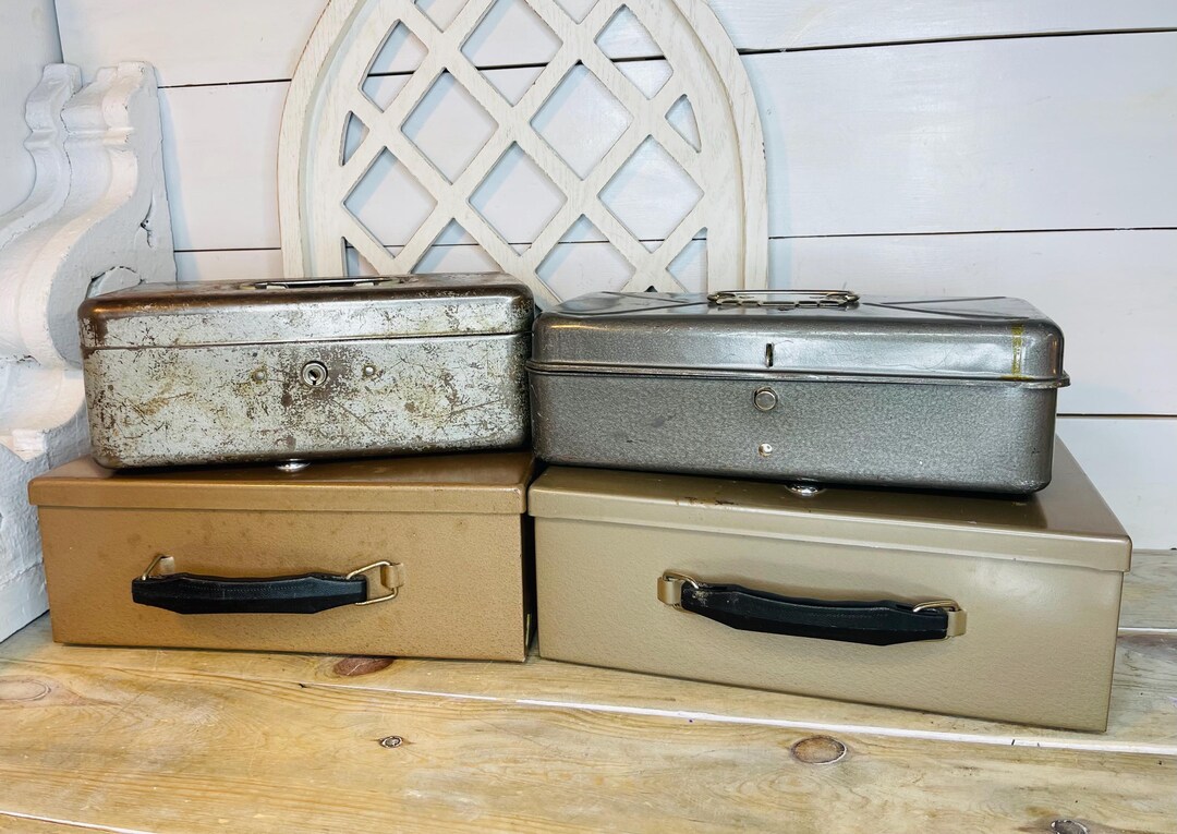 Vintage Metal Rustic Cash Box, Vintage Cash Box, Antique Bank Box - Etsy