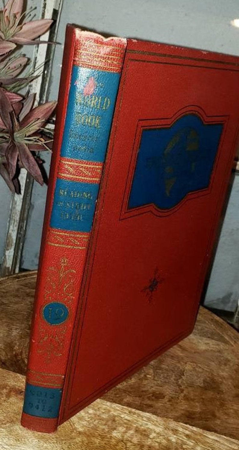 The World Book Encyclopedia 1959 Vintage World Book Reading Etsy