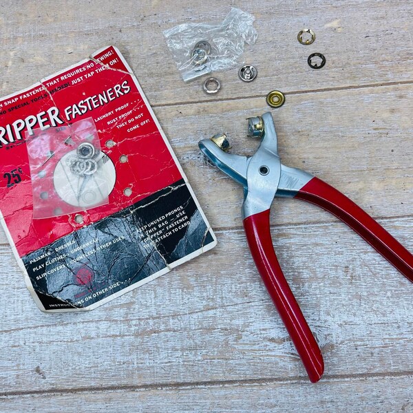Vintage Sewing Notion Gripper Snap Fasteners with Pliers Tool