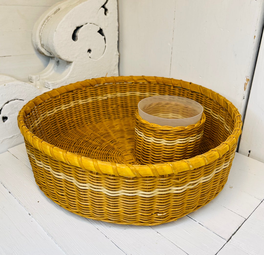 Vintage Wicker Basket for Chips and Salsa, Appetizer Bowl, Vintage