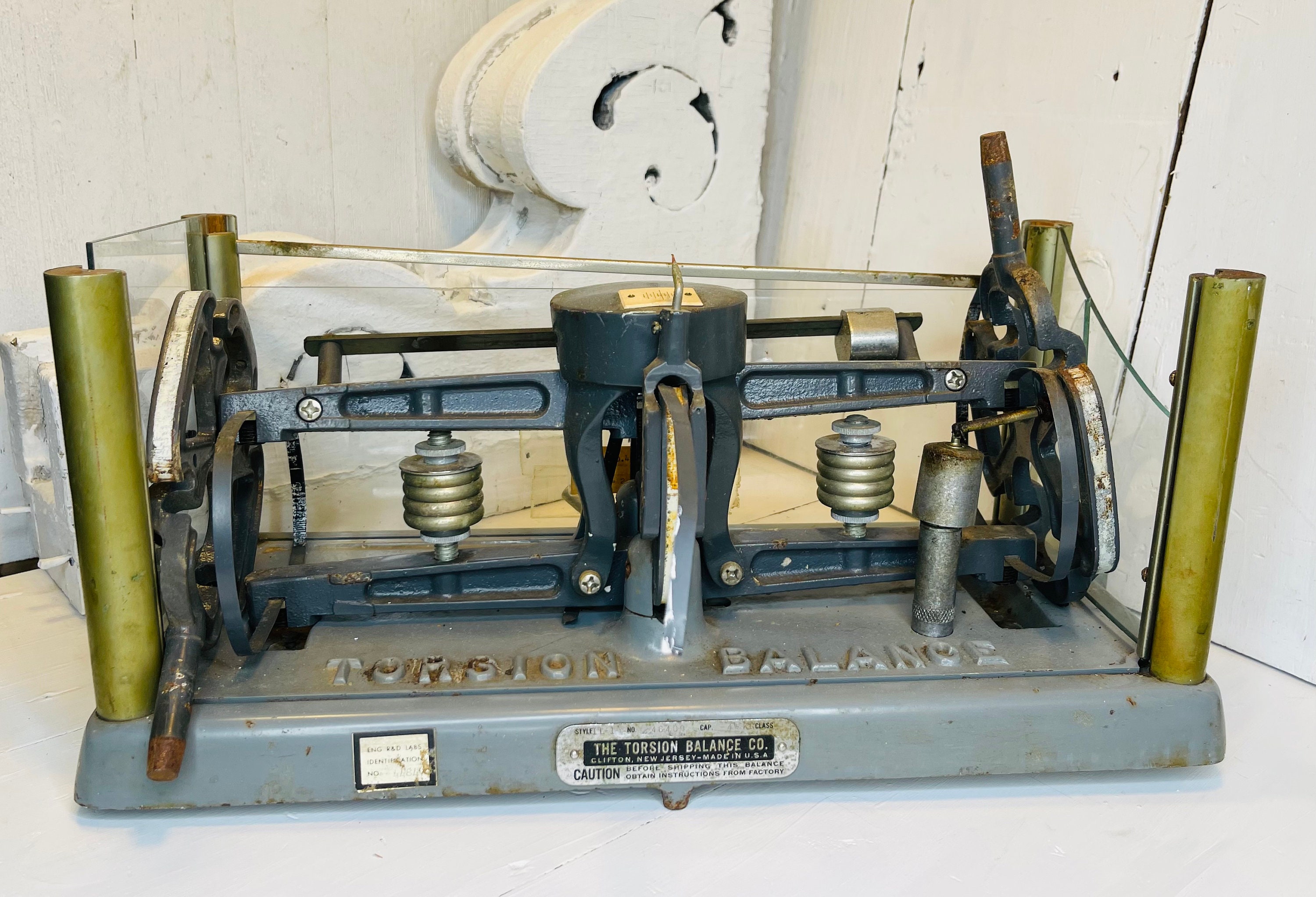 Vintage Torsion Balance Scale by Torsion Balance Co. Model RX1 Working