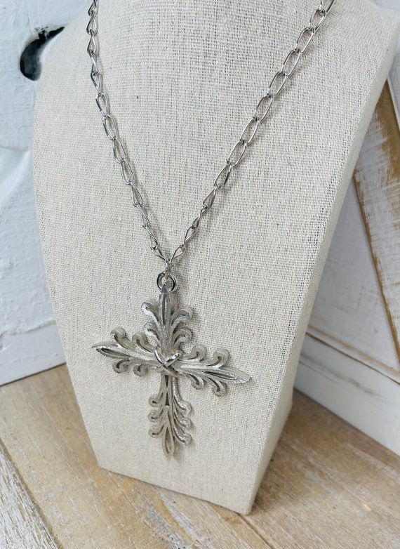 Vintage Silver Tone Cross Necklace, Antique Cross… - image 3