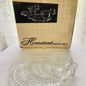Vintage Federal Glass Company Homestead Snack Set 8 Piece