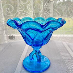 Vintage Westmoreland Doric Blue Sweetmeat Ruffled Footed Compote DO-34