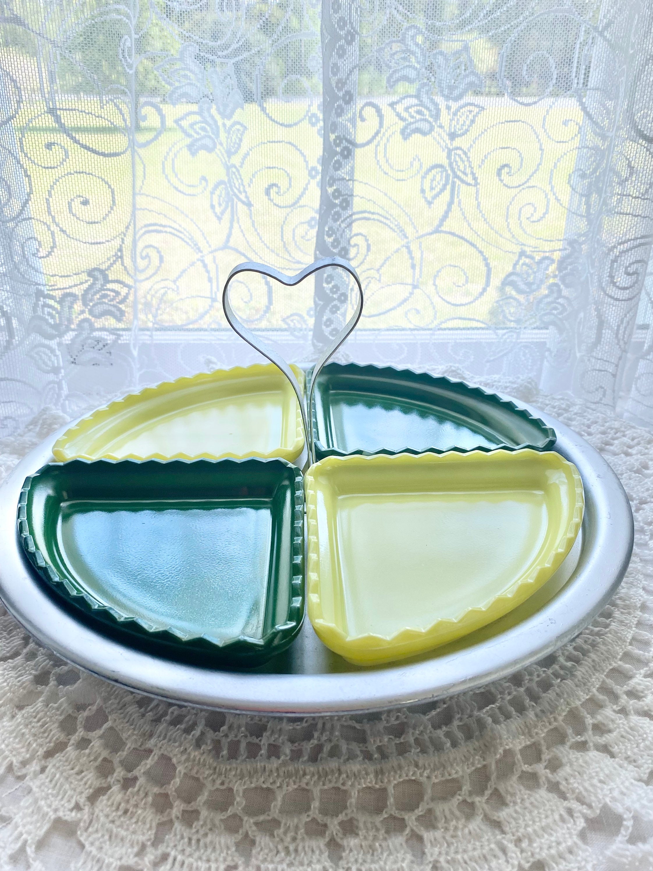 Vintage Heart Handled Hazel Atlas Lazy Susan Server With Platonite
