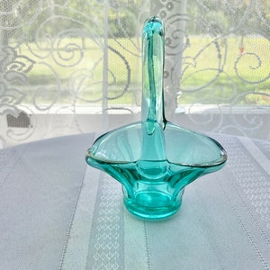 Summit Glass Company \u2013 Westmoreland Picnic Basket Covered Dish \u2013 Bermuda Blue Carnival Glass \u2013 1980's Summit Glass Company \u2013 Westmoreland Picnic Basket Covered Dish \u2013 Bermuda Blue Carnival Glass \u2013 1980's