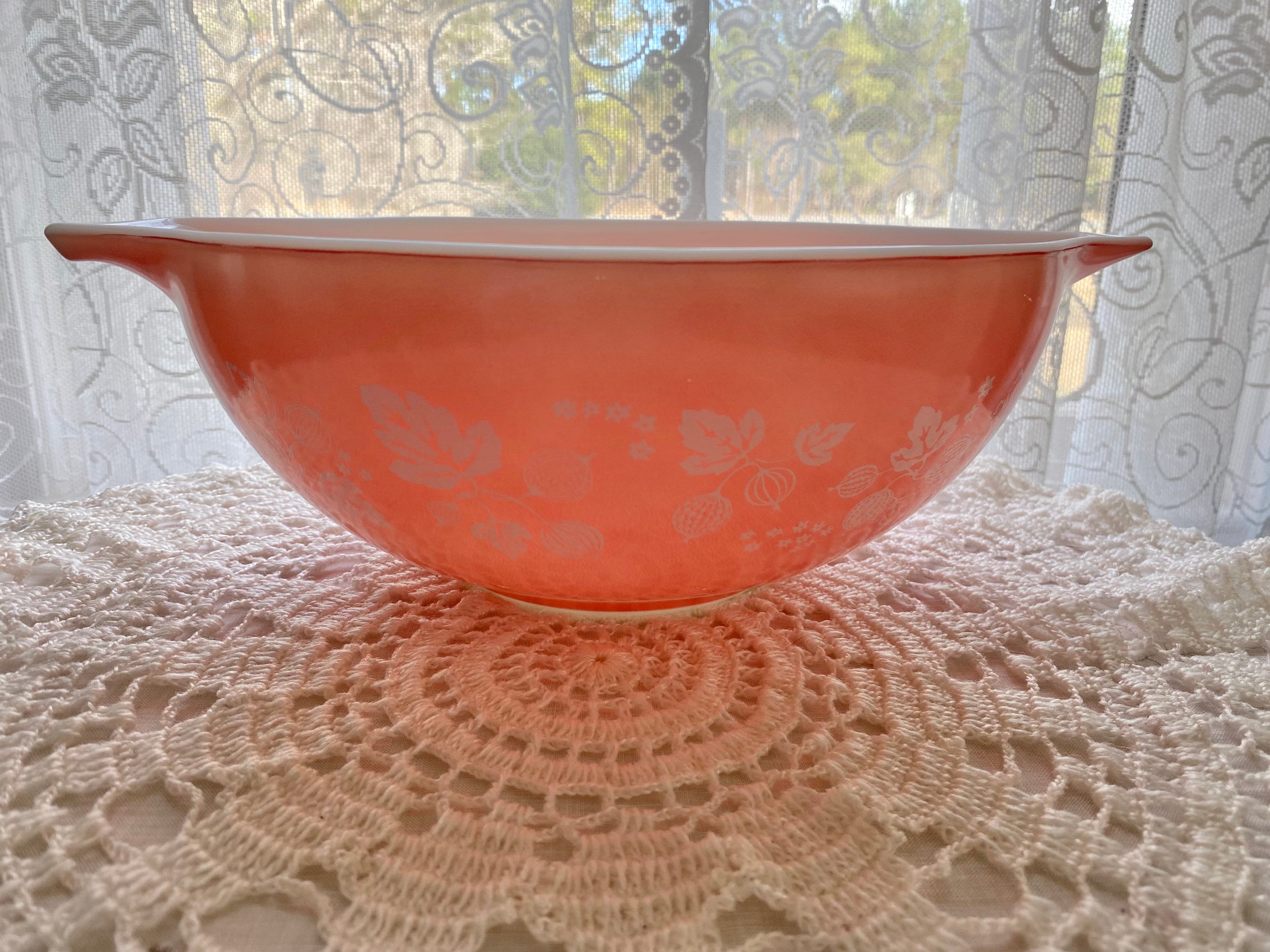 美品　希少　グラスベイク　ピンクダイヤモンド　ボウル　4個セット　ミルクガラス Vintage Pyrex Gooseberry #444 Cinderella Mixing Bowl 4 Quart
