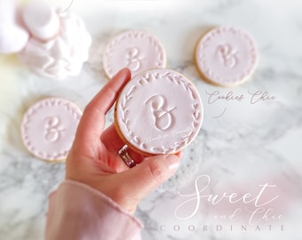 Cookies Chic-Cookies Personalizzati-Biscotti Personalizzati-Segnaposto-Name Cookies-Costume Cookies- Baby Shower-Nascita-Compleanno