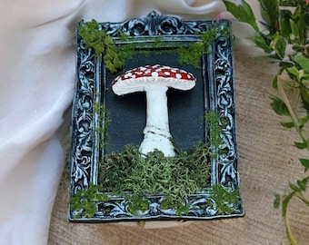 3D Mushroom Wall Art: Handmade Clay Toadstool & Moss Cottagecore Frame