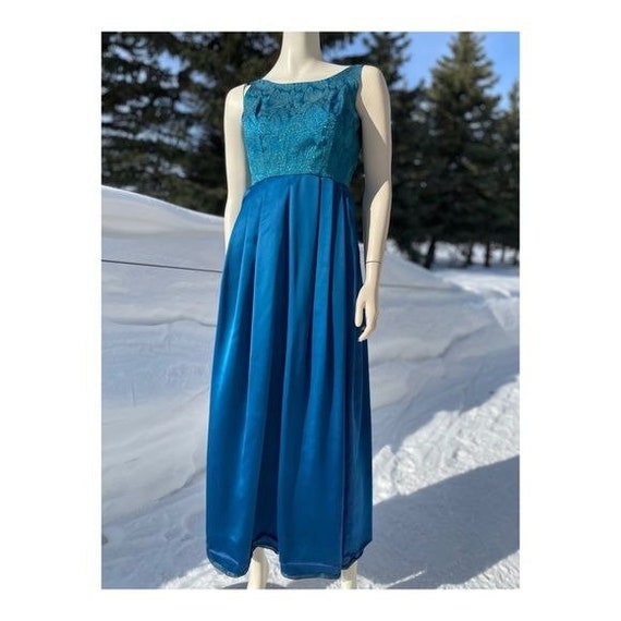 Vintage 50's Blue Metallic & Satin Formal Dress M… - image 9