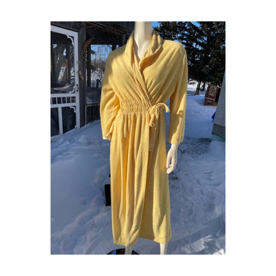 Vintage 70s Georgie Girl Gold Terrycloth Robe Dou… - image 1