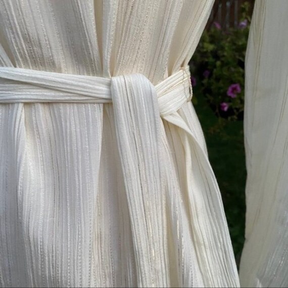 Vintage 1970s Day Dress Keyhole Belted Puff Sleeve