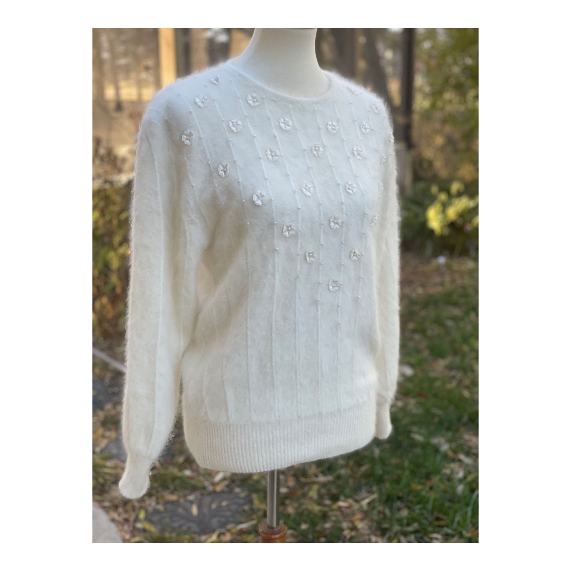 Allison H Vintage 70s Angora Sweater 