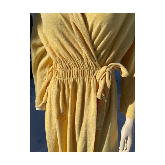 Vintage 70s Georgie Girl Gold Terrycloth Robe Dou… - image 5