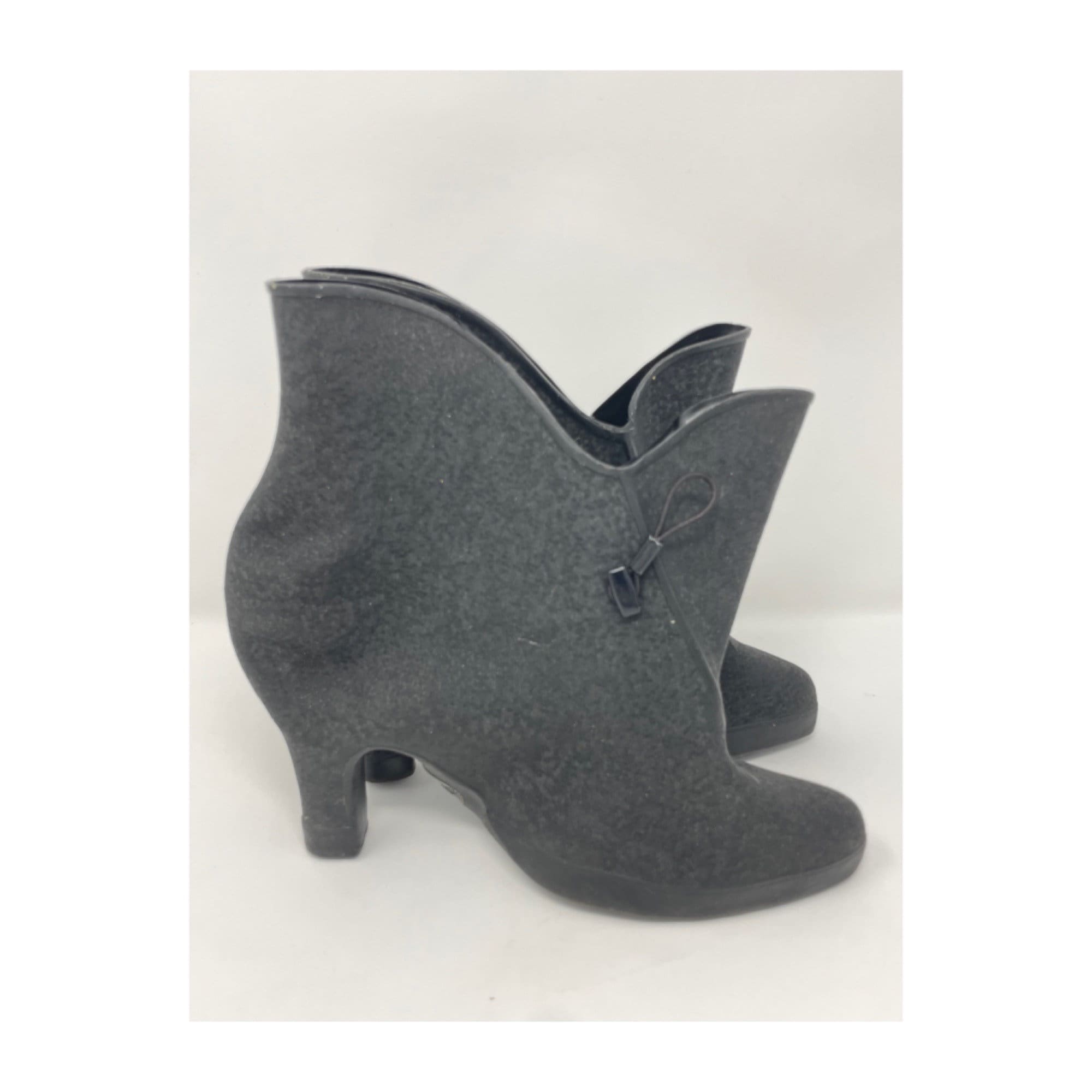 Copriscarpe vintage anni 40 e 50 da donna con tacco galosce in