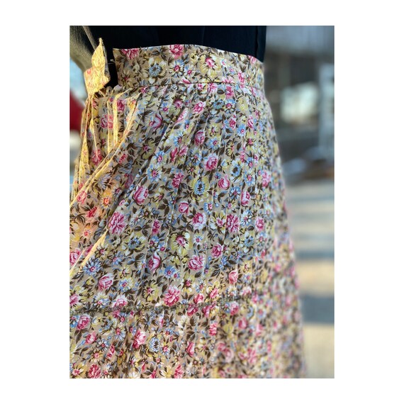 Mister Leonard Cottagecore 1970s Pleated Floral Ma