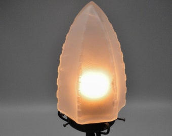 Very elegant French wrought iron Art Deco lamp with menhir shaped press mould frosted glass shade (ca1925)