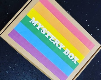 Rainbow LGBTQIA Mystery Box Dos tamaños disponibles Sorpresa de regalo