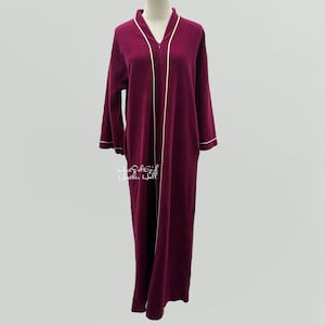 Vanity Fair Burgundy Long Robe with White Trim Size Medium