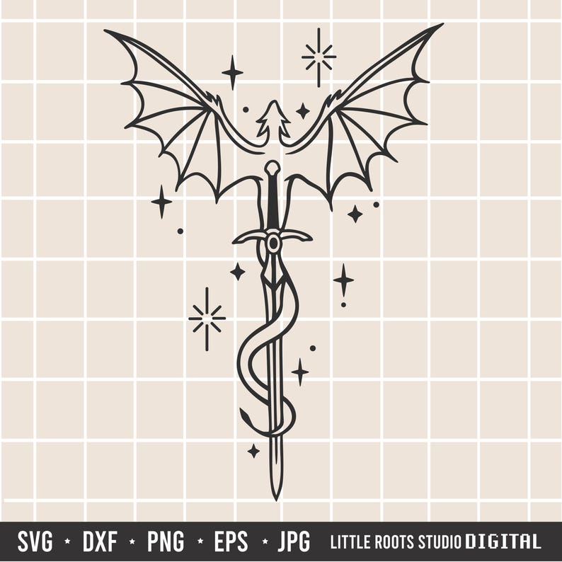 Op de afbeelding: Zwart-wit digitale illustratie met een zwaard met een slang eromheen, drakenvleugels en een boomachtige vorm boven het zwaard. Het ontwerp bevat stervormige accenten en de tekst "SVG * DXF * PNG * EPS * JPG LITTLE ROOTS STUDIO DIGITAL".