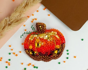 Kit para hacer broche Calabaza dorada en lona natural Bordado con cuentas Broche de cuentas para abalorios Bordado con cuentas Verduras Decoración de Halloween