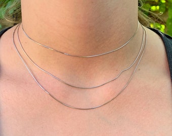 Sterling zilveren sierlijke slangenketting choker, sterling zilveren choker, gelaagdheid ketting. slangenhalsketting, enkele zilveren ketting choker,