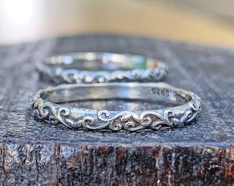 Sterling zilveren stapelring, ring met reliëfpatroon, stapelbare bandring, Boho Stacker dunne zilveren ring sierlijke dunne ring minimalistische ring