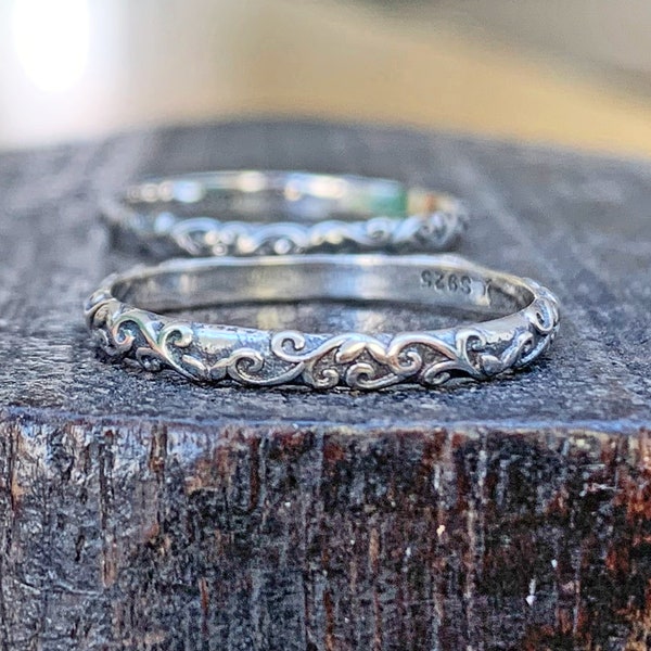 Anello impilabile in argento sterling, anello con motivo in rilievo, anello a fascia impilabile, anello in argento sottile Boho Stacker anello sottile delicato anello minimalista