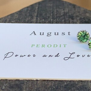Orecchini con pietra portafortuna in zircone peridoto verde di agosto con carta regalo Orecchini con pietra portafortuna di agosto Gioielli in argento sterling per compleanno, regalo di compleanno per donna