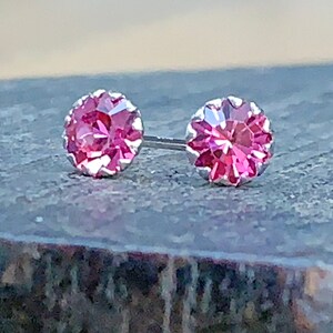 Borchie portafortuna in zircone e tormalina rosa di ottobre con carta regalo Orecchini portafortuna in argento sterling Gioielli di compleanno in argento sterling, regalo di compleanno