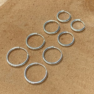 Thick Hoop earrings, Sterling Silver and gold Earrings, Silver 14 mm 16 mm 18 mm 20 mm Hoops, Silver Hoops, Minimalist Hoops 2 mm thick 画像 2