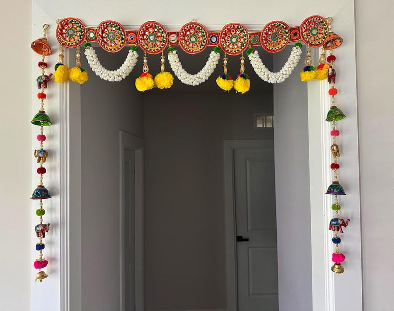 Embroidered Door Toran | Indian Door Bandhanwar, Diwali Auspicious Door ...