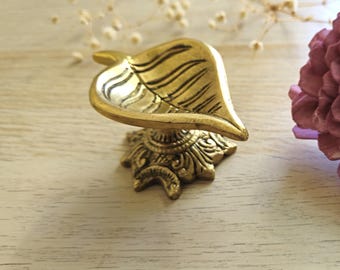 Worship brass oil lamp |Tabletop Leaves shape candle holder, Indian diwali decorative diya/gift, Handmade Religious Lamp, Wedding decor/gift