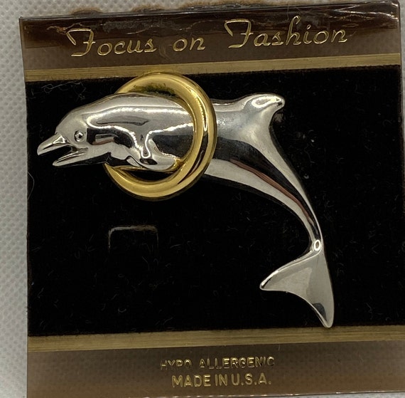 Vintage Salesman Sample Costume Jewelry Dolphin Jumping Through Hoop  Pin/brooch 
