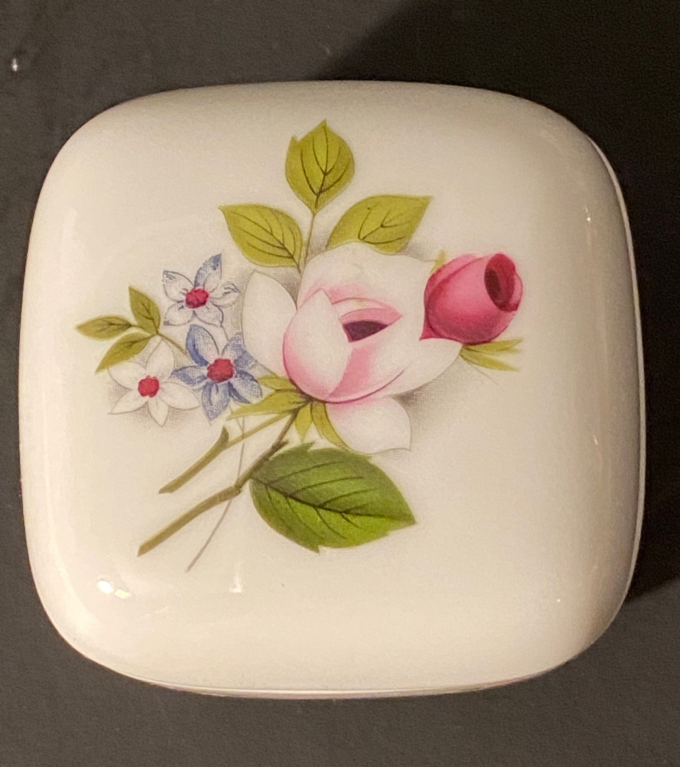 Otagiri Rose Bouquet Porcelain Trinket Box