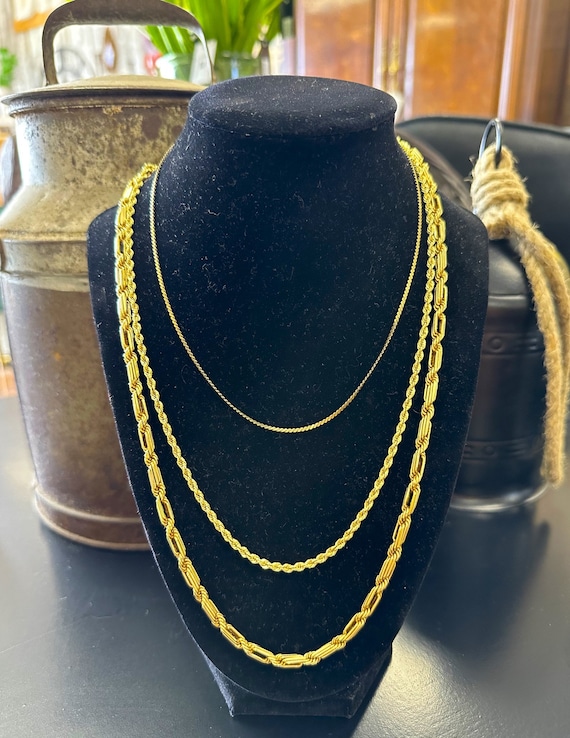 10K Beautiful Gold Chain Necklace / Vintage Gold N