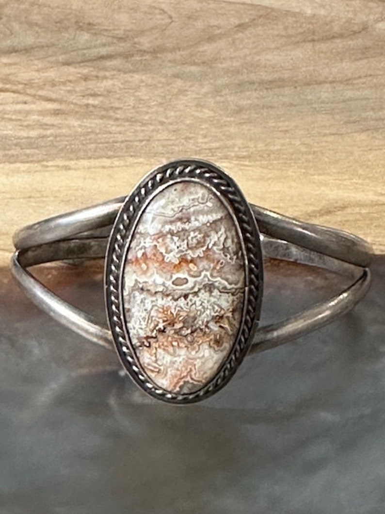 Native American Navajo Sterling Crazy Lace Agate Cuff / Navajo Sterling Mexican Agate Cuff / Vintage Navajo Cuff / Navajo Statment Cuff image 2