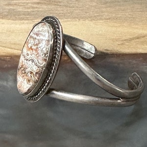 Native American Navajo Sterling Crazy Lace Agate Cuff / Navajo Sterling Mexican Agate Cuff / Vintage Navajo Cuff / Navajo Statment Cuff image 3