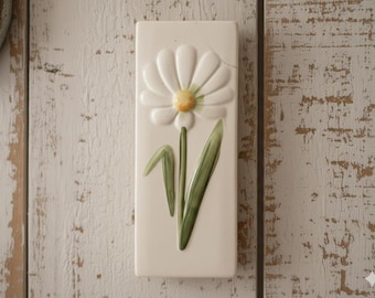 Vintage White Daisy Ceramic Wall Vase, hanging dried flower vase, Wall Mounted Rectangular Planter, Small Space Solution Entryway Decor