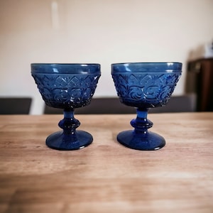 Set of 2 Vintage indigo cut glass Ice cream pedestal bowls,  small dessert bowls, yogurt cups, sorbet glasses, parfait cups, icecream bowls
