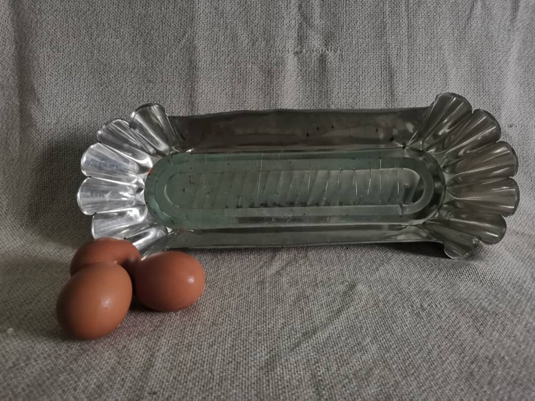 Vintage Folded Metal Loaf Pan, Banana Bread Pan, Homemade Fresh Bread, Easter Bread Pan, Bread
