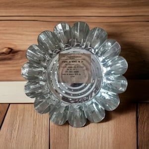 Tin cake Mold in flower shape, brioche Mold, jello mold, vintage Baking Mold, dessert Baking Mold, farmhouse metal baking dish, Bakery Decor