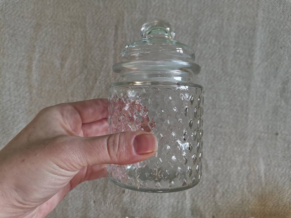 Vintage Glass Spice Jars, Set of 4 Diamond Glass Spice Containers, Antique Spice  Jar, Condiment Container, Spice Organizer, Salt Box, Garlic 
