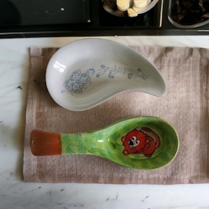 Vintage Ceramic spoon rest, floral spoon rest, tea bag rest, chopstick rest, Utensil crock, spoon holder, Utensil holder, collectible spoon