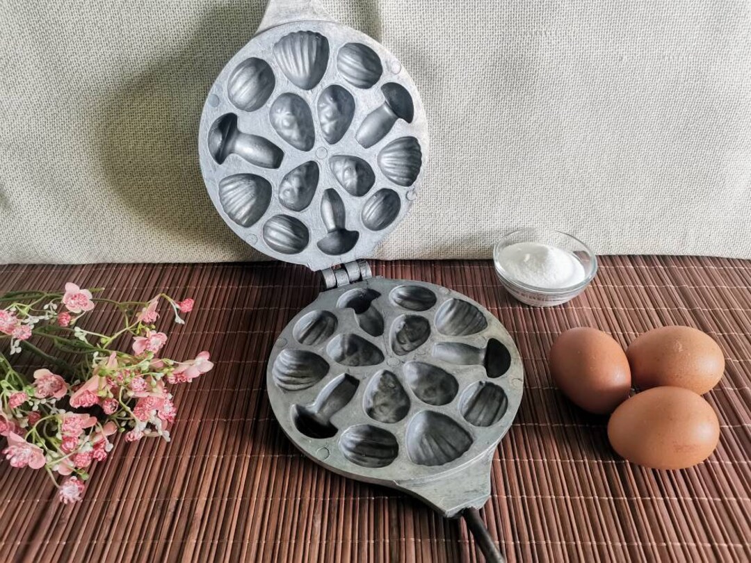 Vintage Metal Cookie Mold Pan: Madeleine & Fancy Cookies - Etsy