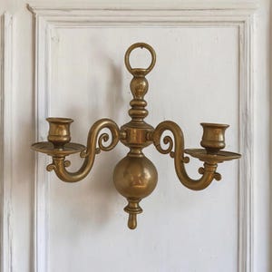 Vintage double arm brass candle holder, wall ornated candlestick, candle stick holder, candle wall sconce, farmhouse brass candle sconce