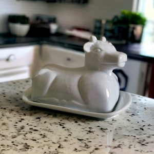 Vintage porcelain cow butter dish, white covered butter dish, lidded butter dish, butter keeper, large Ceramic butter dish, cow table decor