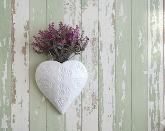 Vintage Ceramic Heart Wall Vase with Floral Relief, white Handmade Wall Planter for Dried Flowers, Hanging Planter for Dried or Faux Blooms