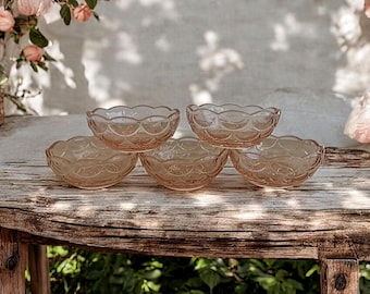 Vintage small etched glass bowl, round pink bowl, yogurt bowl, dessert bowl, ice cream bowl, berry bowl, nut bowl, coffee table bowl, 1piece