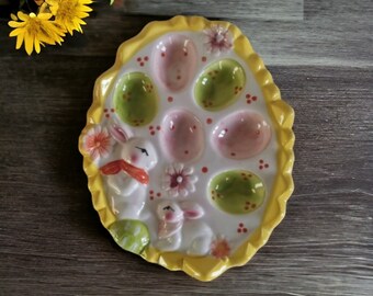 Vintage Ceramic egg holder with bunnies, oval Tray for 6 eggs, deviled egg holder, egg separator, egg crate, egg tray, appetizer tray